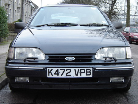 Рестайлинговый Ford Scorpio (MkI)