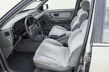 Салон Ford Scorpio