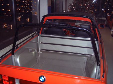 Багажное отделение пикапа Е30