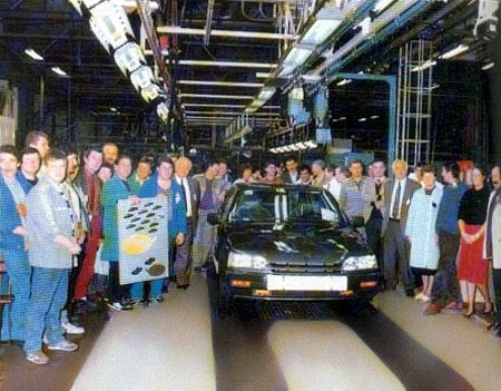 Последний Renault 25 на нитке конвейера завода в Сандувиле 