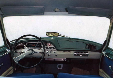 Передняя панель Citroën DS 19